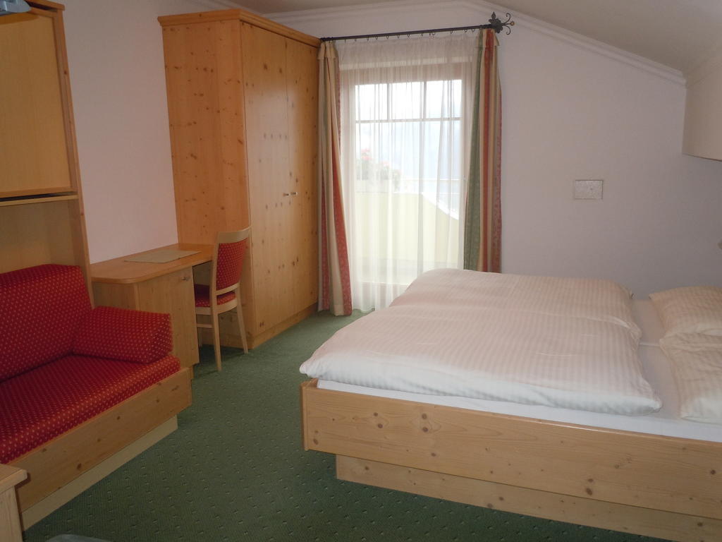 Haus Heigl Apartamento Sankt Johann im Pongau Quarto foto